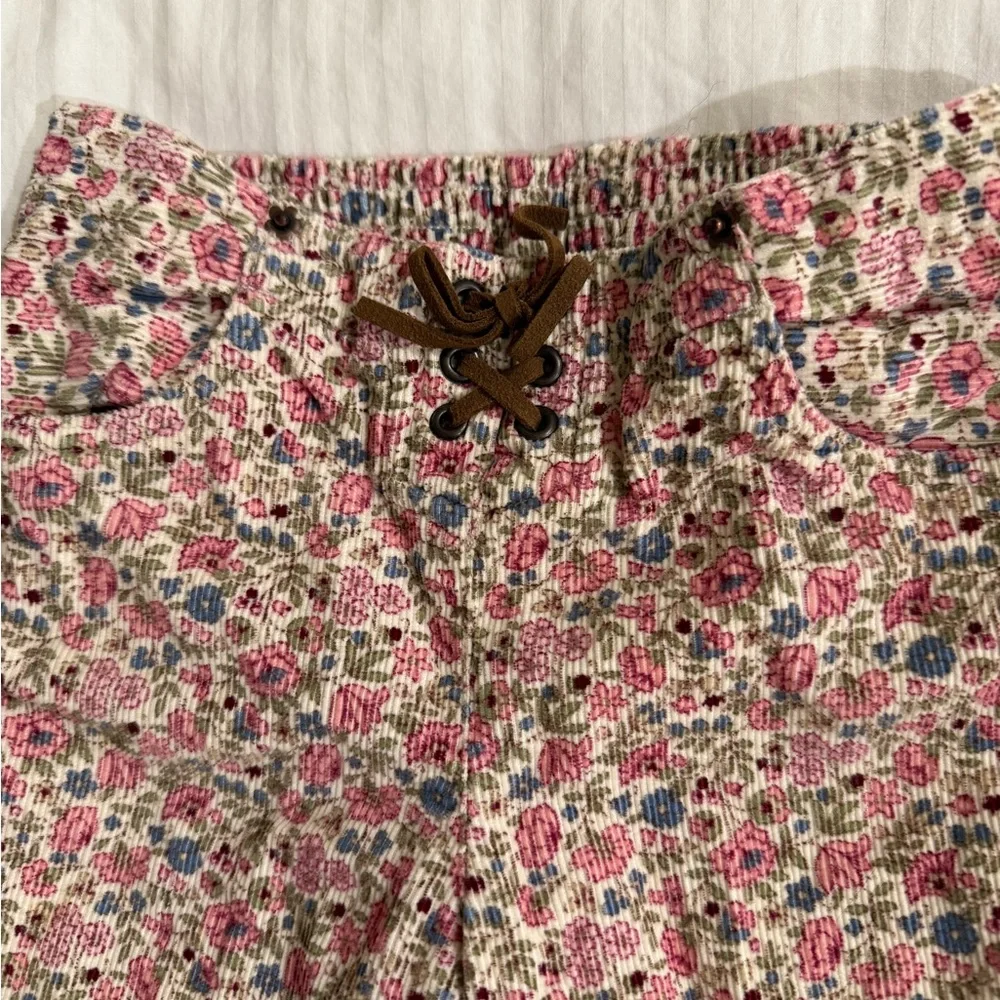 Gymboree English garden lace up Corduroy Pants with matching outfit